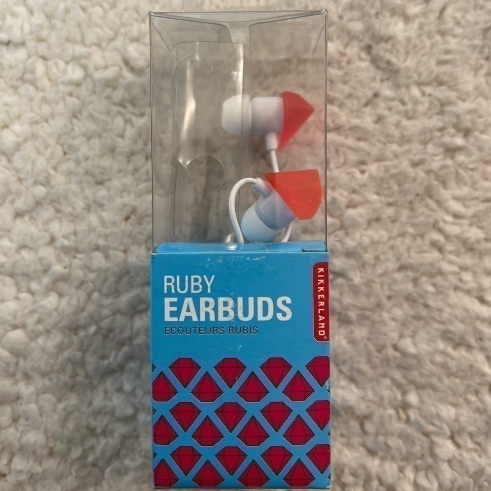 Kikkerland "Ruby" Ear Buds - Picture 4 of 4